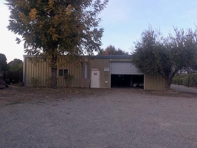 2nd image of 19394 Avenue 304