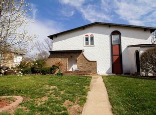 6613 Bluejacket St, Shawnee, KS 66203