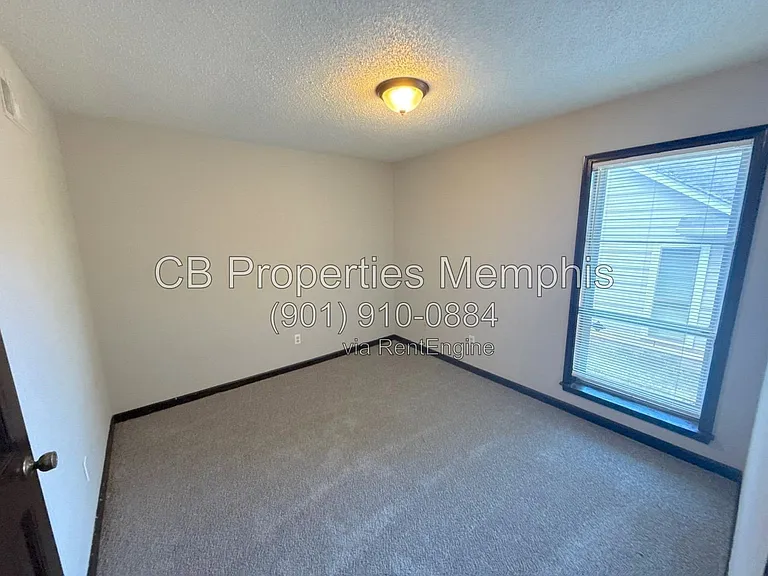 4336 W Hunters Glen St — Photo 3