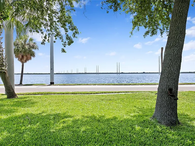1305 S Bermuda Blvd #A — Photo 8