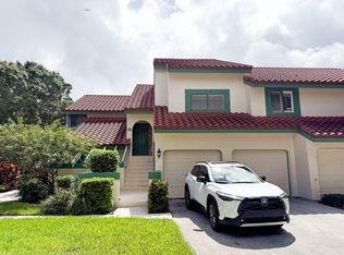 12 Lexington Ln E APT C, Palm Beach Gardens, FL 33418