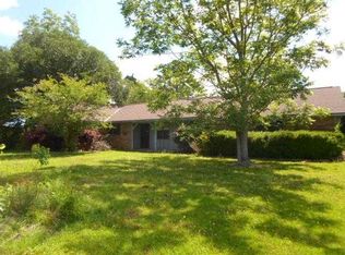 2006 Park Drive Ext, McComb, MS 39648