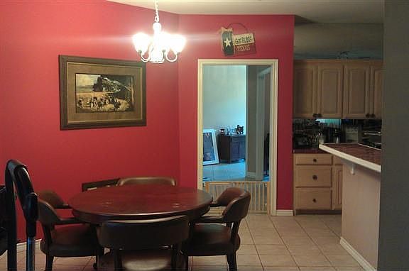 4th image of 1607 W Lake Dr