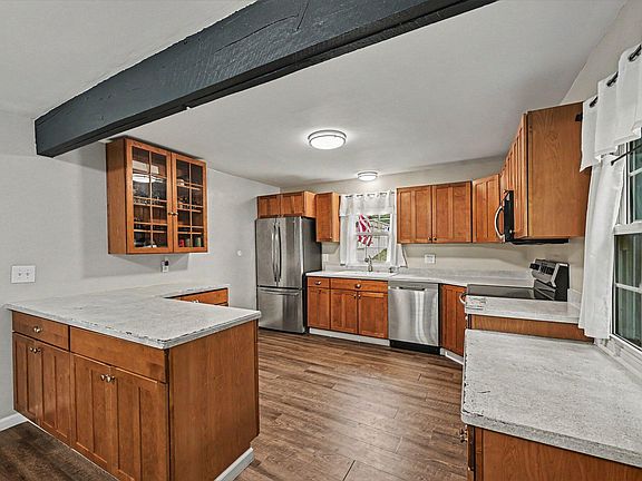 5th image of 51 Gallup St