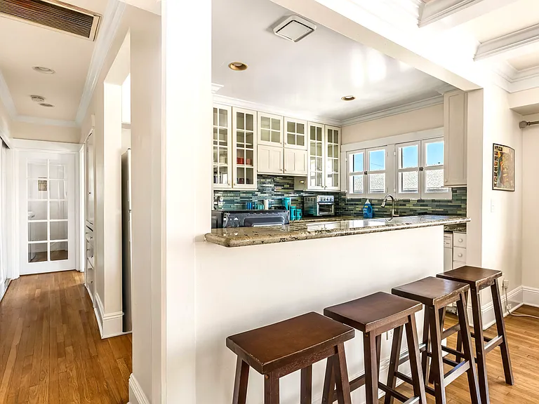 841 E Ocean Blvd — Photo 18