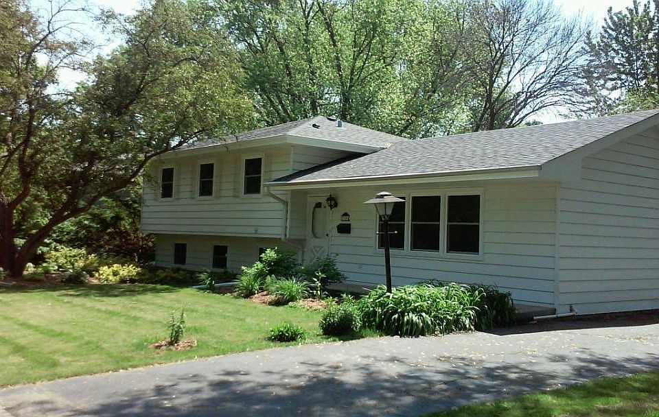 2nd image of 328 W Gartner Rd