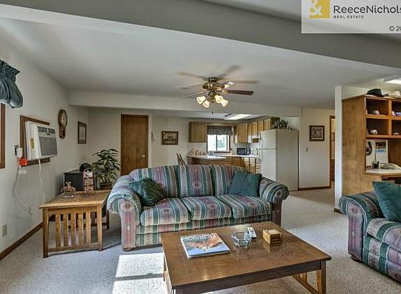 Spacious and comfortable 2nd floor residences provides 2 bedroom