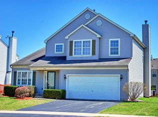 985 Ridgemore Dr, Bartlett, IL 60103