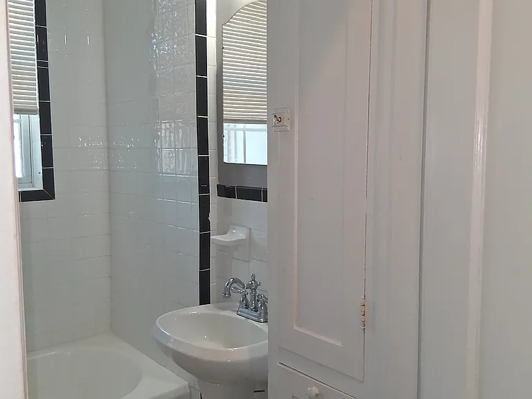 113 W Danner Avenue Retreat #4 — Photo 5