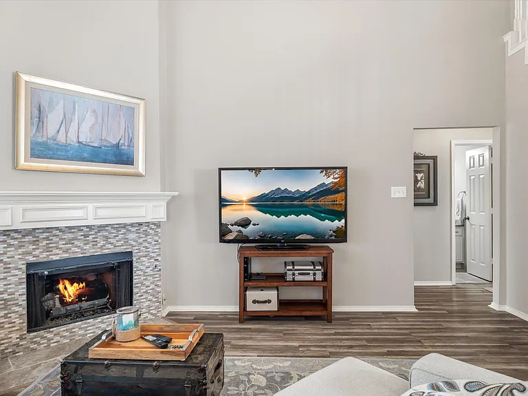 7914 Kristina Dr — Photo 12