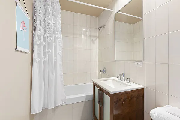 Rented by Compass | media 14