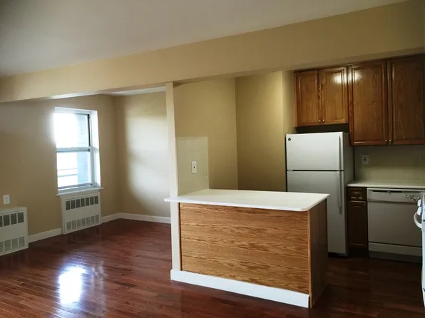 16-70 Bell Boulevard image 11 of 19