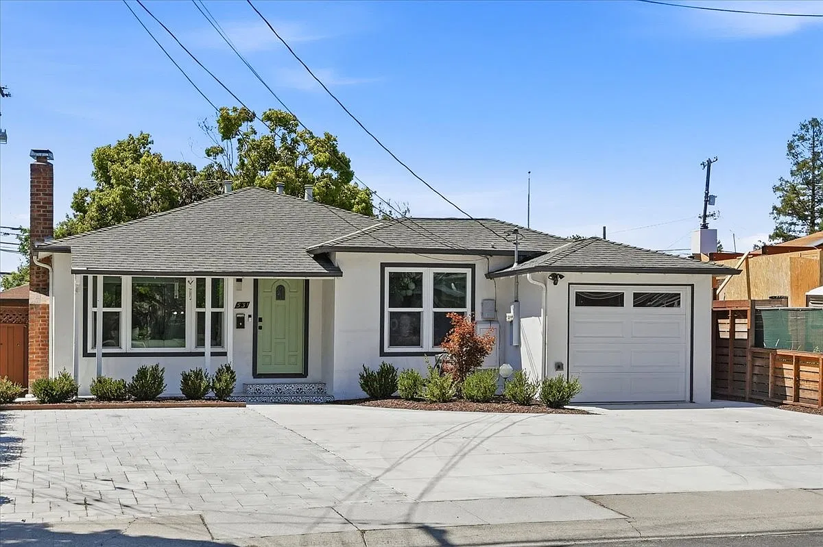 3 bed, 1010 sqft, $4,500 — Photo 1