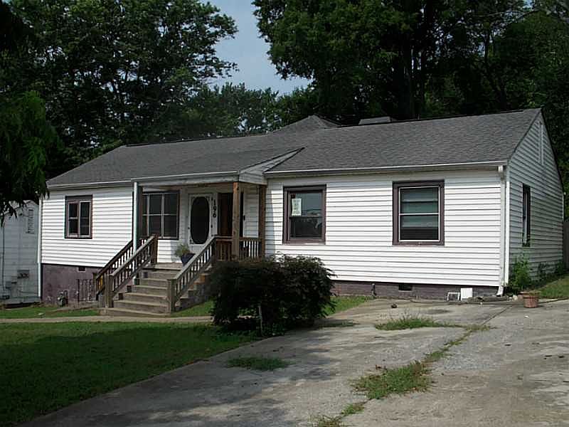 1st image of 196 Lakewood Dr SE