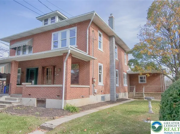 211 S Church St, Macungie, PA 18062