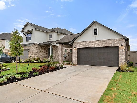 204 Bloomington Loop