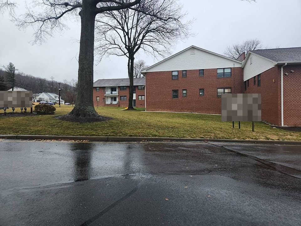 2nd image of 1300 Rock Ave
