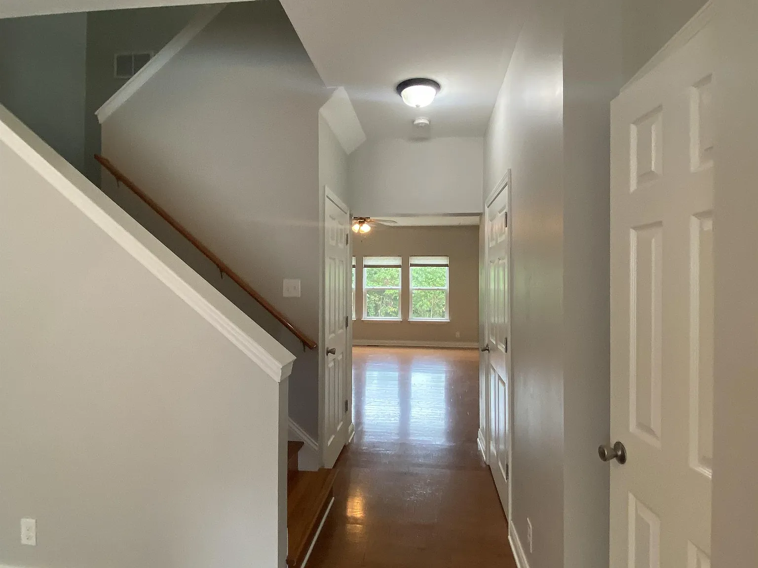355 Vineland Place Drive - 1 — Photo 4