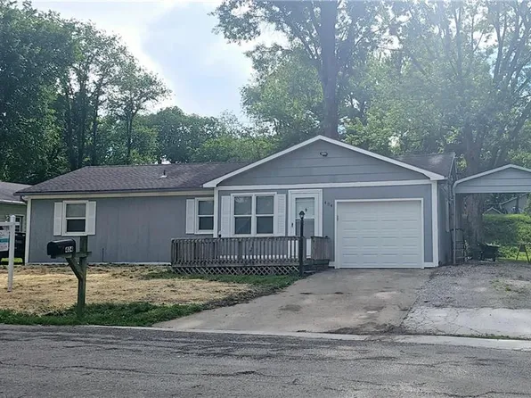 404 Ottman St, Richmond, MO 64085