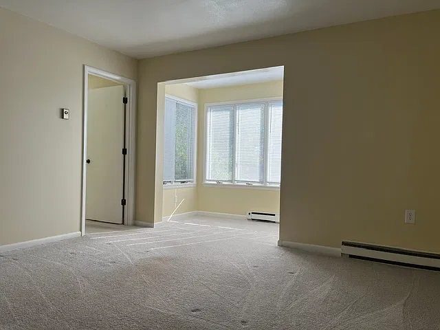 2 bed, $1,300 — Photo 3