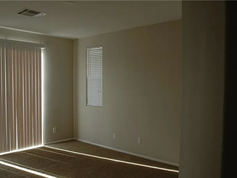 4345 Haven Point Ave — Photo 6