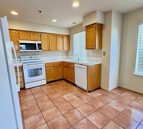 2nd image of 6018 Condor St