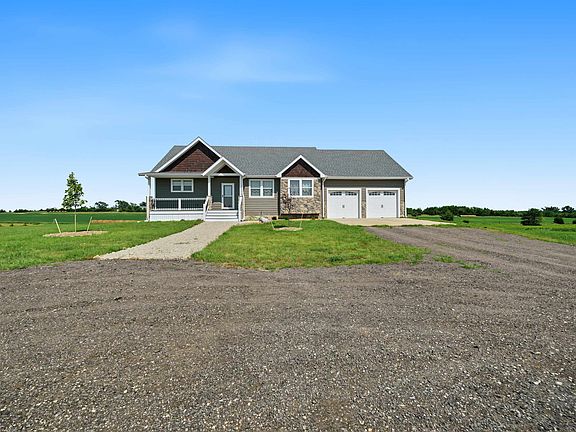 2nd image of 87 Autumn Leaf Ln