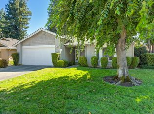 10 Rollingbrook Cir, Sacramento, CA