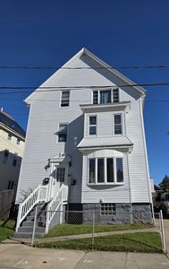 82 Montaup St, Fall River, MA, 02724