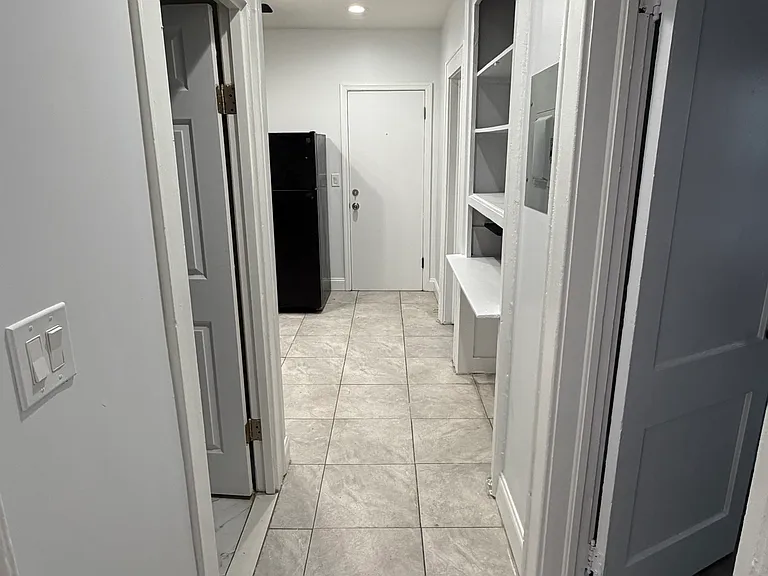 33-35 Cedar Ave #2 — Photo 10