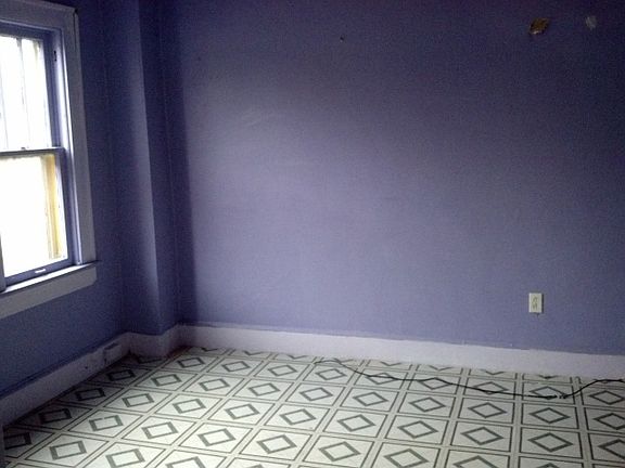 4th image of 444 Grace Ave