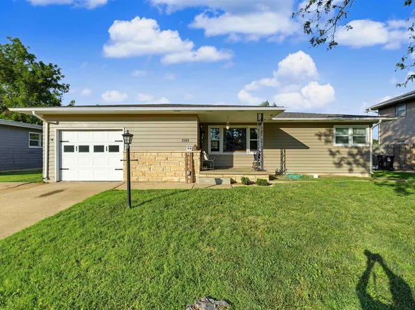 2181 Kensington Rd, Salina, KS 67401