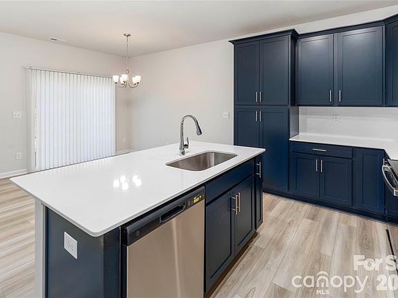 5th image of 5274 Lashawn Ln #3104