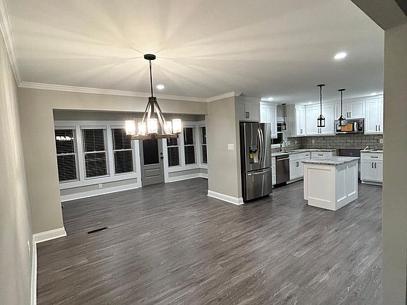 Kitchen/Dining/Sunroom