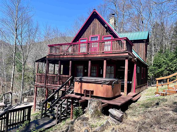 2nd image of 116 Blackdog Run Rd