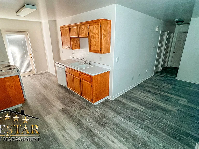 618 Spring Meadow Ct #1 — Photo 7
