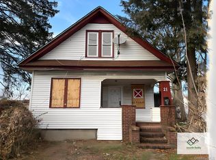 21 E Clinton Avenue, Roosevelt, NY