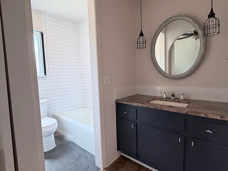 407 Heartwood Dr — Photo 9