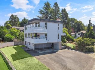 561 Elm Way #565, Edmonds, WA 98020