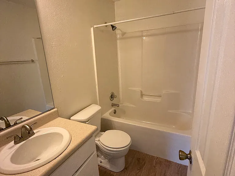 51B Dispennette Dr #51B — Photo 6