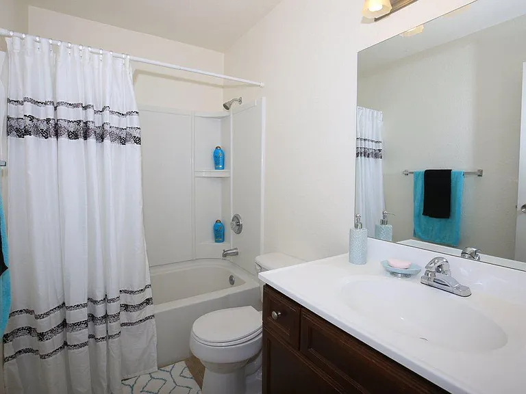 7614 Parkway Dr — Photo 42