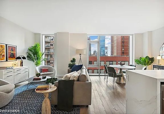 3rd image of 505 W 43rd St APT 7G