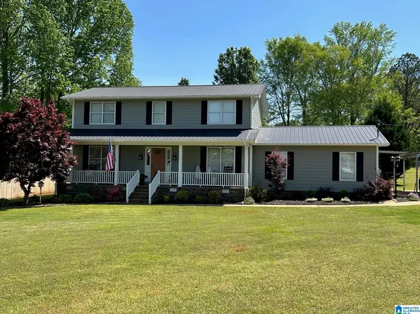 1721 Round Hill Rd, Weaver, AL 36277