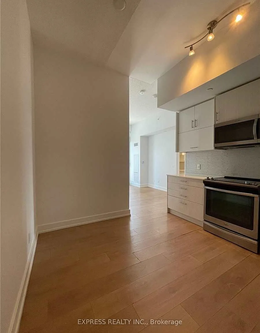 2 bed, $2,750 — Photo 2