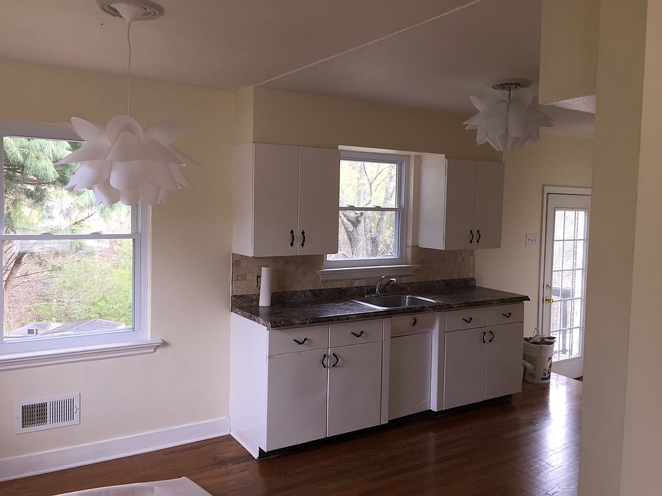 1st image of 1558 Augusta St