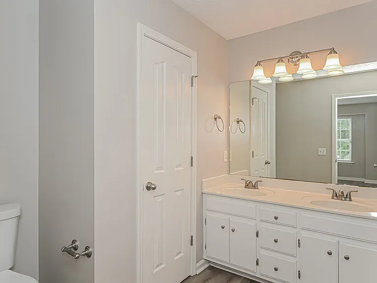 1711 Luton Dr — Photo 12