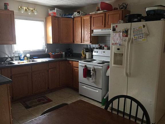 3rd image of 438 Denwood Dr S