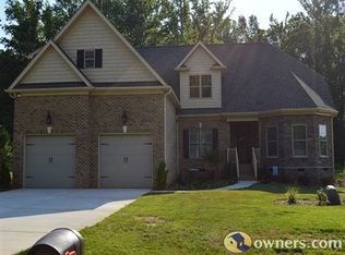 5002 Galewood Dr, Liberty, NC 27298