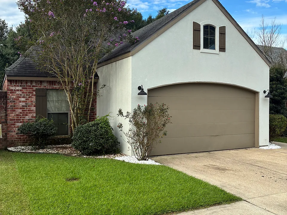227 Chimney Rock Blvd