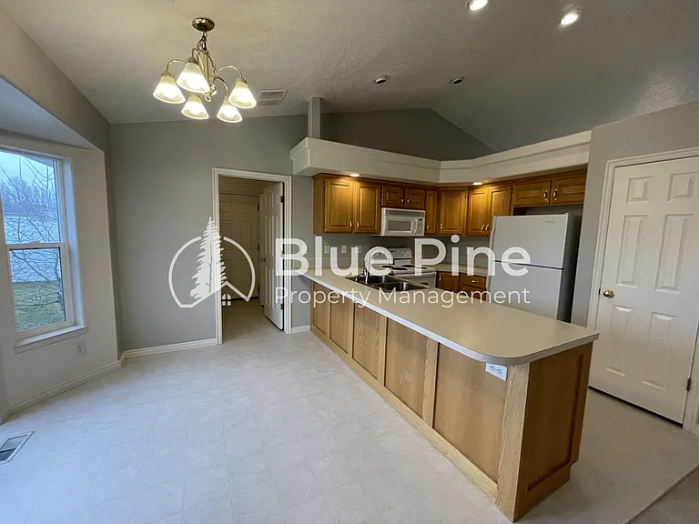 3863 Ridgeview Cir — Photo 6